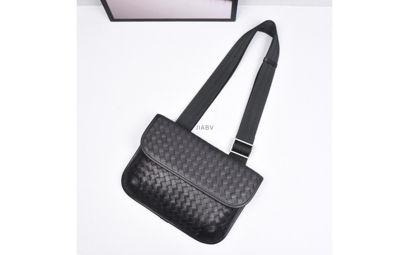 Men's Chest Bag Shoulder Bags Man Belt Pouch Waist Pack Designer Luxury Brand Women's Waist Bag Clutch Male Woven Leather