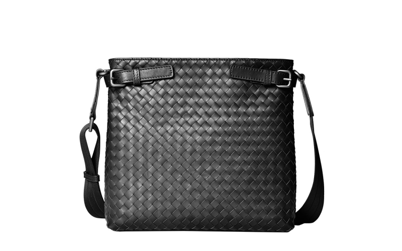 斜挎包男士单肩邮差包真皮男包商务休闲男士开车用包多功能