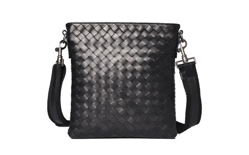 斜挎包挎包男斜跨单肩包男士真皮编织男包2020新款潮牌小包