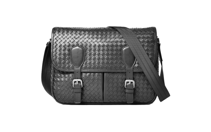 斜挎包男潮牌单肩包邮差包背包大容量真皮编织男包横版时尚