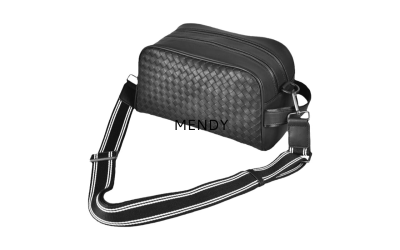 新款男士背包男生斜挎包多功能单肩包手拿洗漱包真皮编织大容量潮